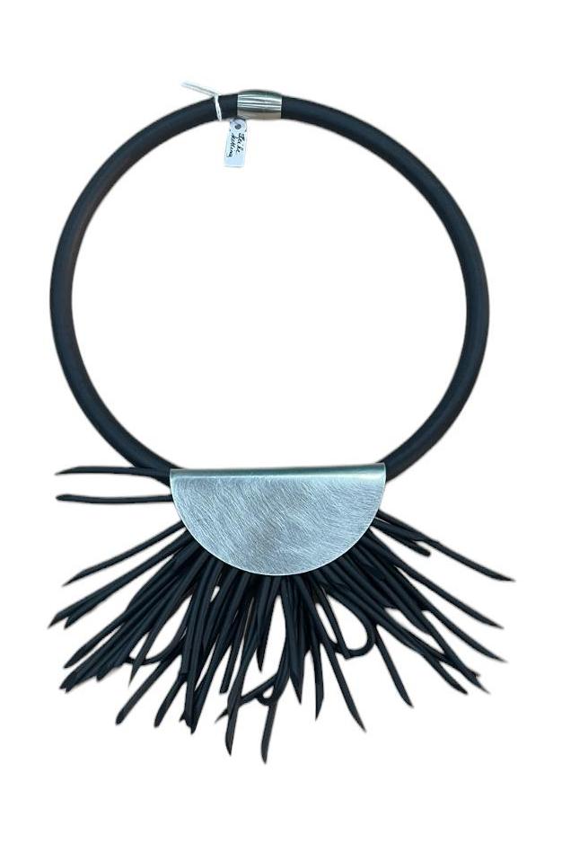 moderne statement halsketting met fringe detail - hk105 - Heike