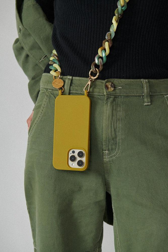 geel en groen gekleurde hars telefoonketting le313572 - La Coque Française