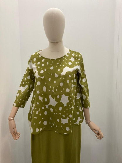 shirt met olijfgroene print en driekwart mouwen t975vc - Neirami