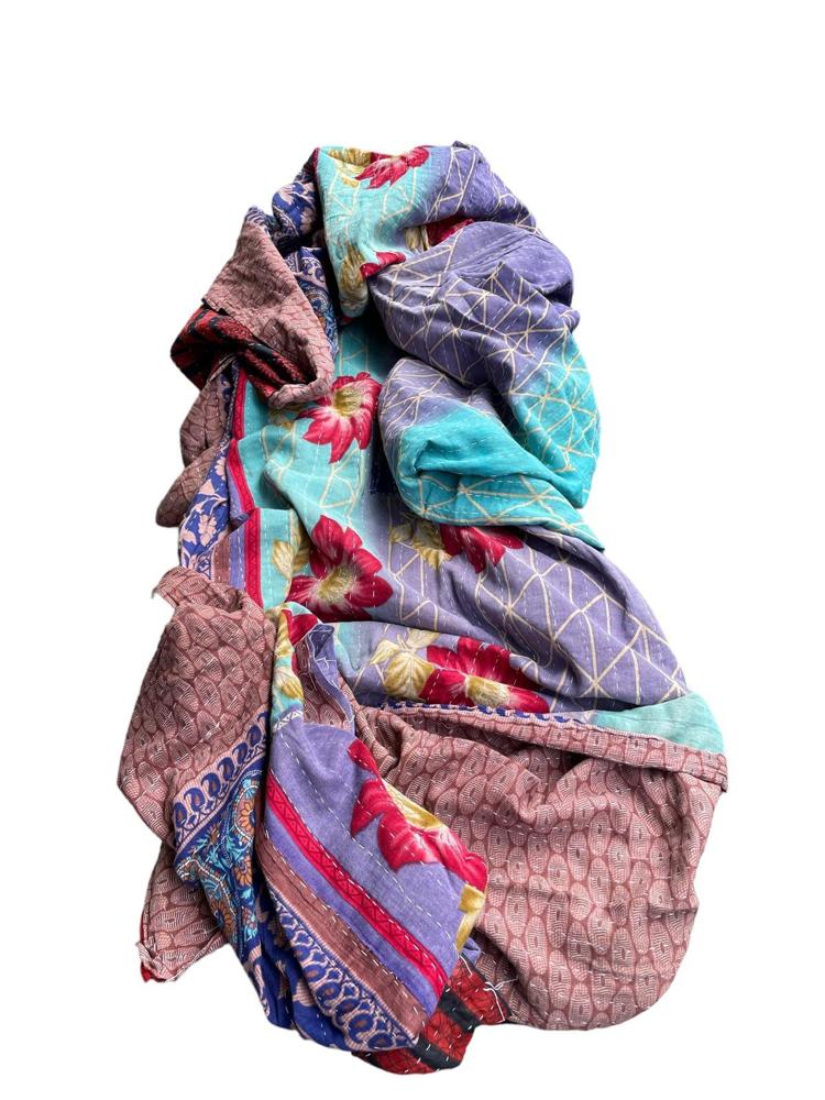 sari through vintage kantha 150x220 - Heavenlywell