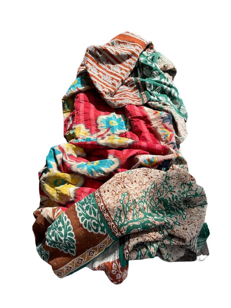 sari through vintage kantha 150x220 - Heavenlywell